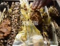 蜜蜂在做巢怎么除掉（蜜蜂在蜂巢里做什么）
