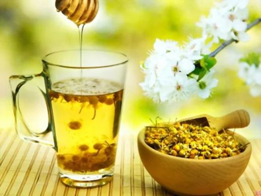 蜜蜂泡茶叶可以减肥吗（蜜蜂和茶叶泡水喝有什么作用）-第3张图片-新疆蜂业信息网
